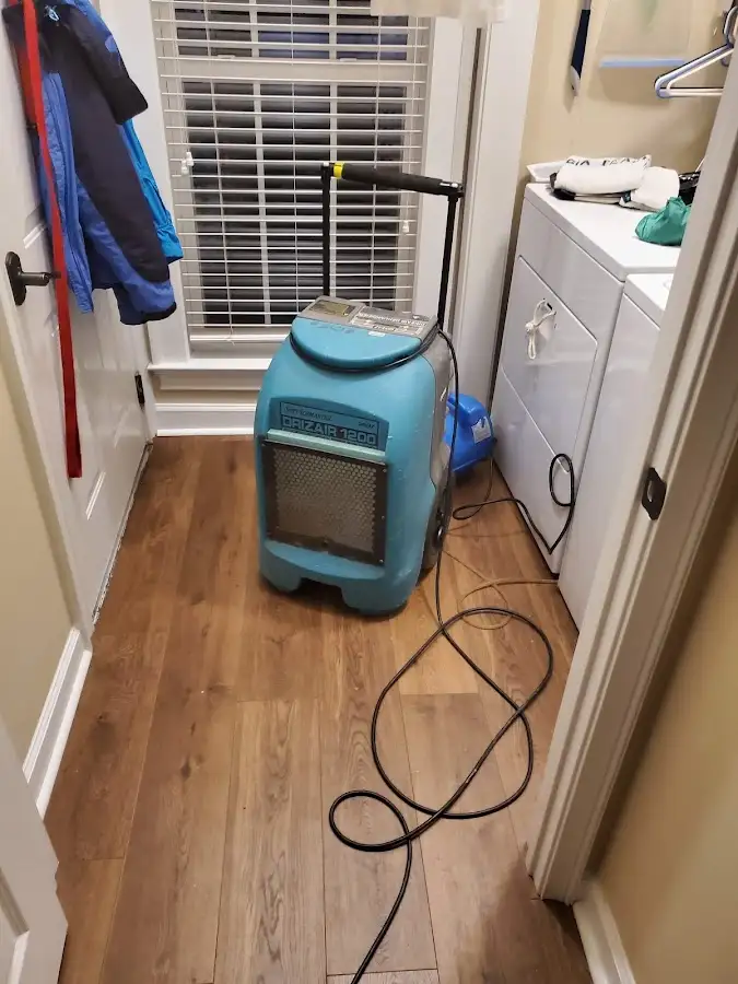 Commercial dehumidifier deployed for Crawl Space Restoration in Jacksonville